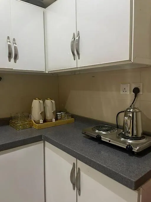 غرفة وصاله ومطبخ مستقل Apartment Riyadh 0*,